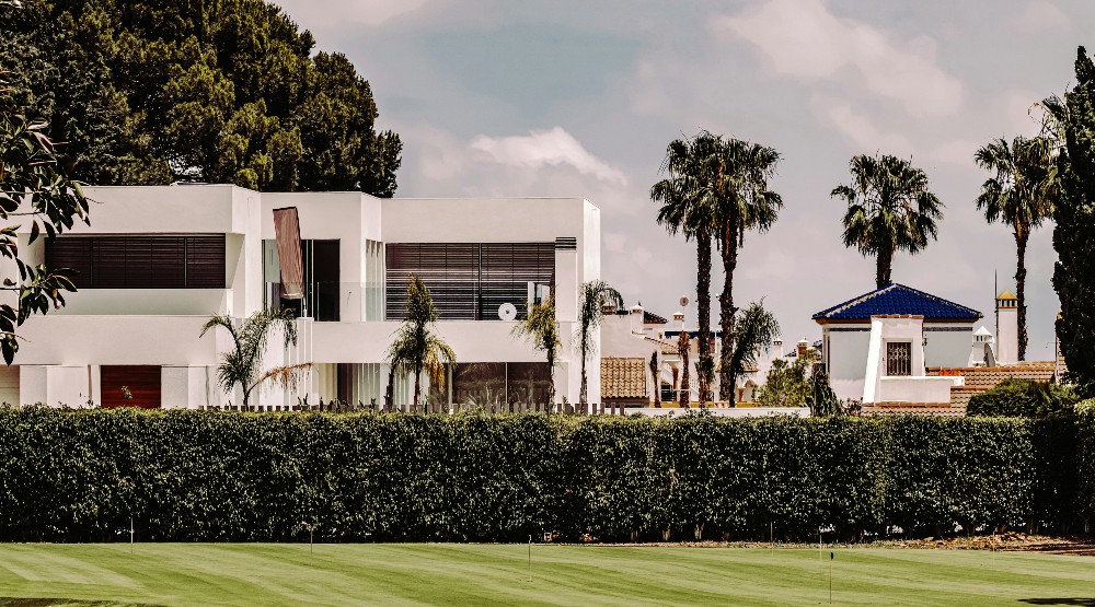 Sotogrande villas for sale on a golf course